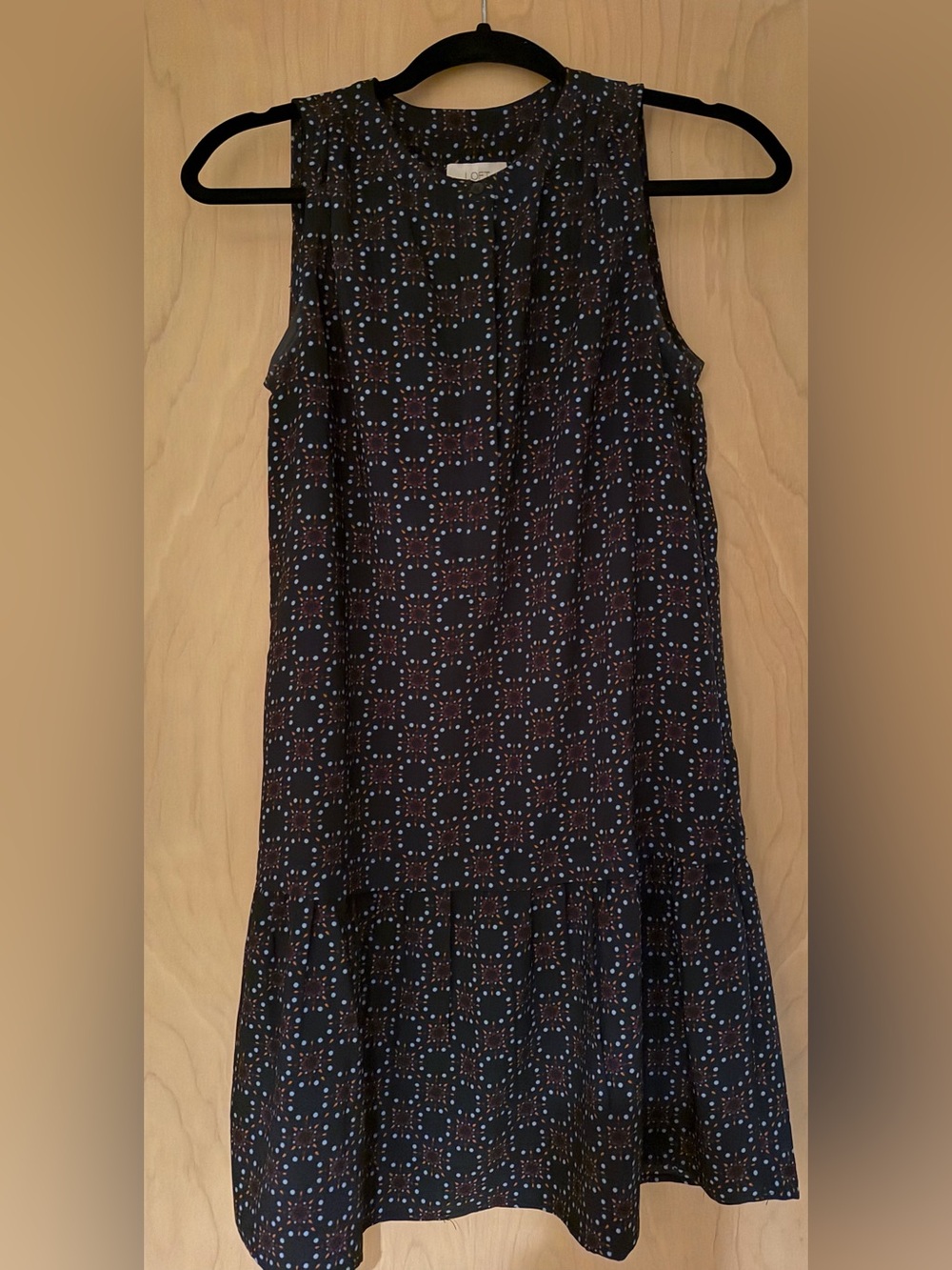 Loft Sz S sleeveless print dress